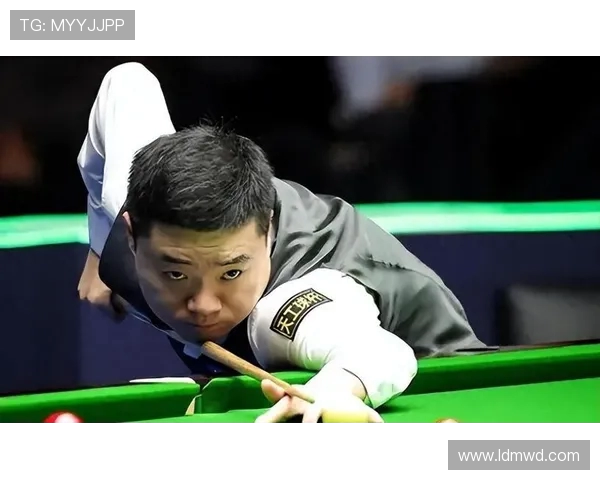 丁俊晖与周跃龙在世锦赛中的精彩对决与精彩瞬间回顾